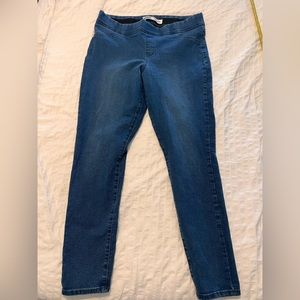 Old Navy stretch jeans